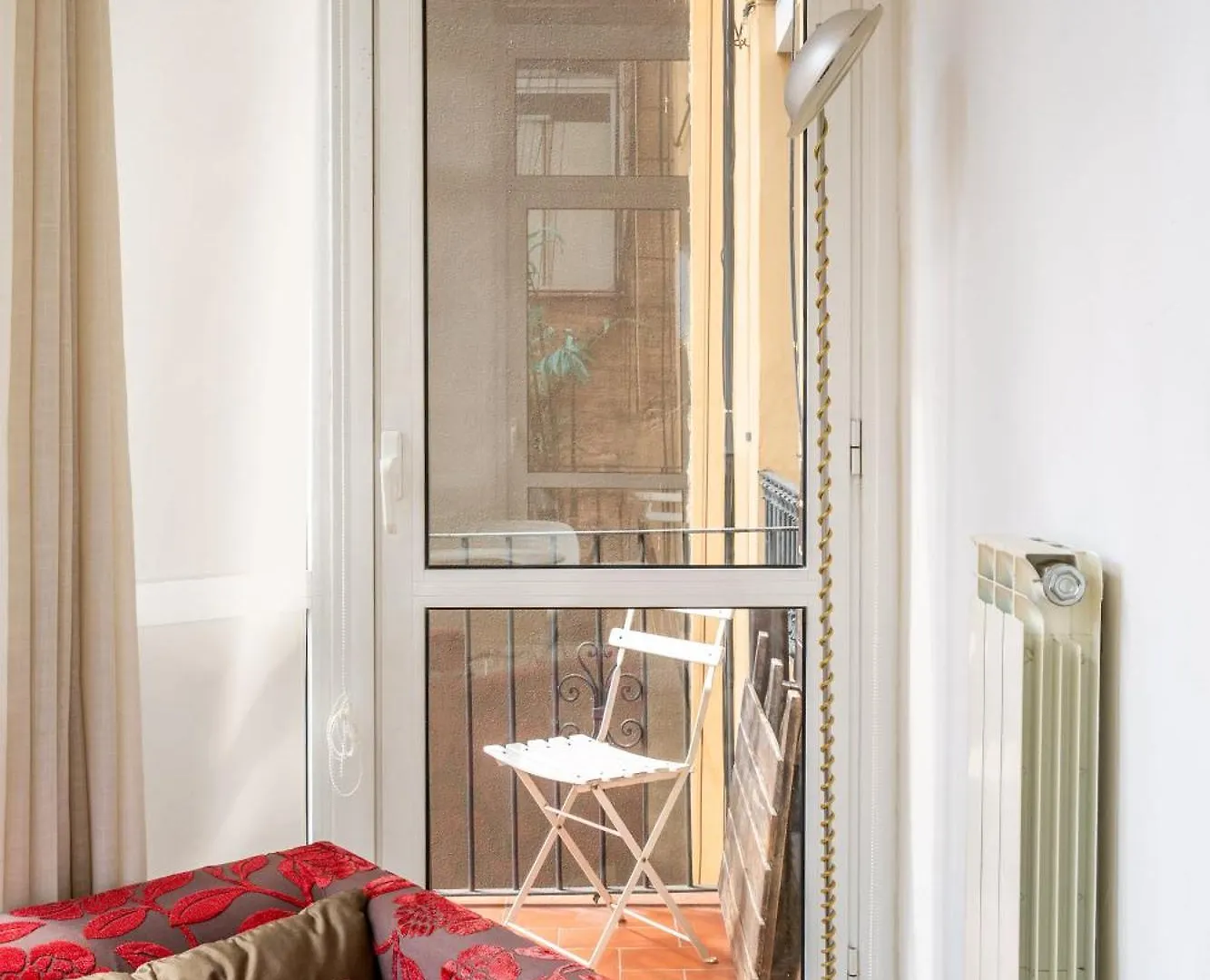 Classy 3Bed 3Bath Apartment In Eixample Barcelona