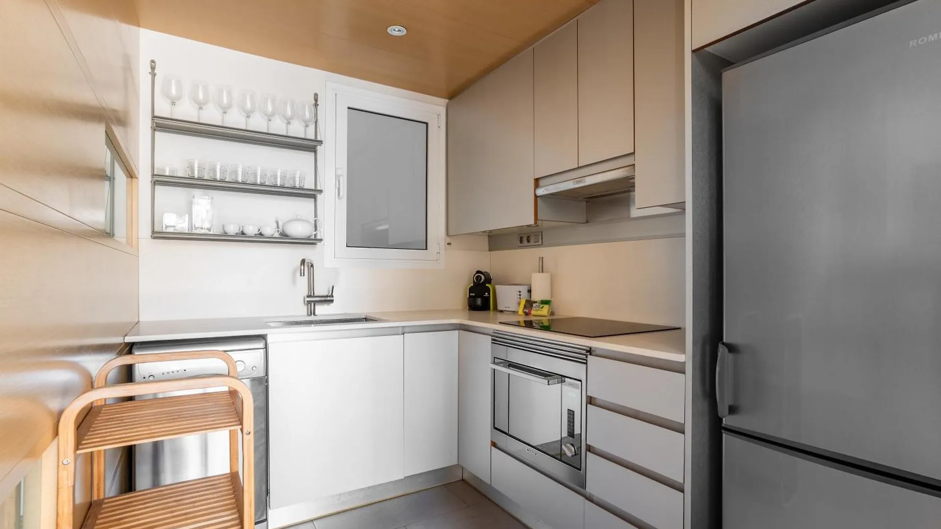Classy 3Bed 3Bath Apartment In Eixample Barcelona Spain