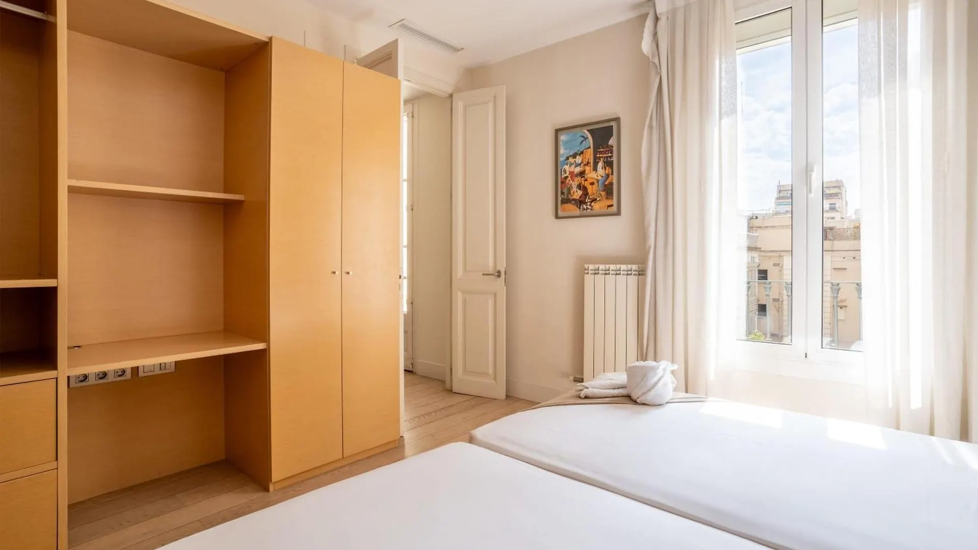 Classy 3Bed 3Bath Apartment In Eixample Barcelona Spanje
